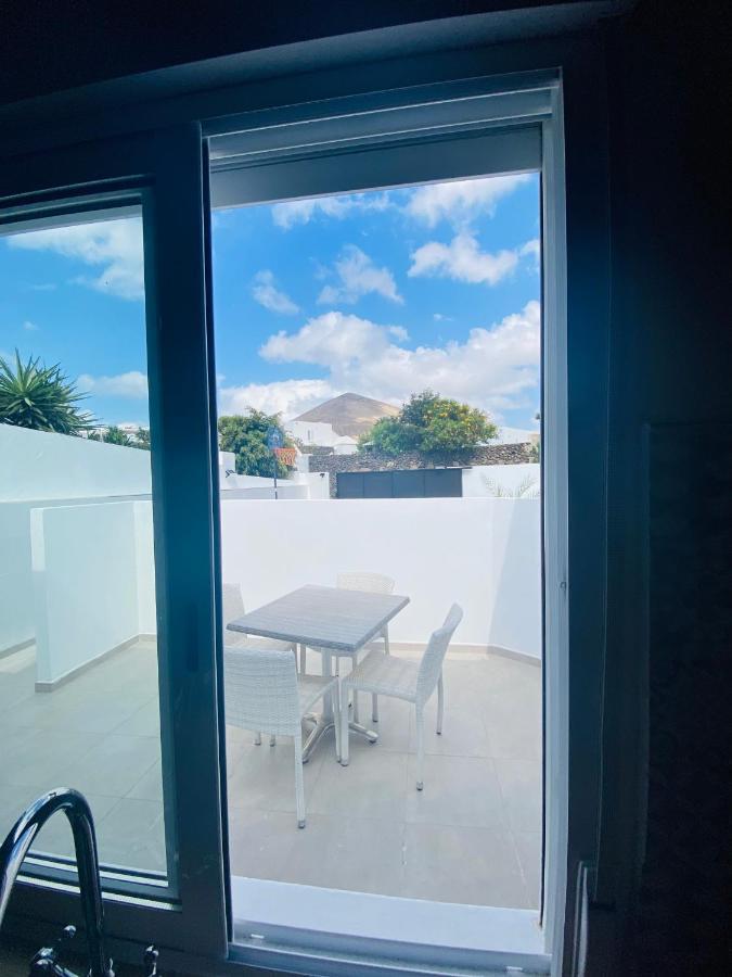 Apartment Alma 1 Tías Екстериор снимка